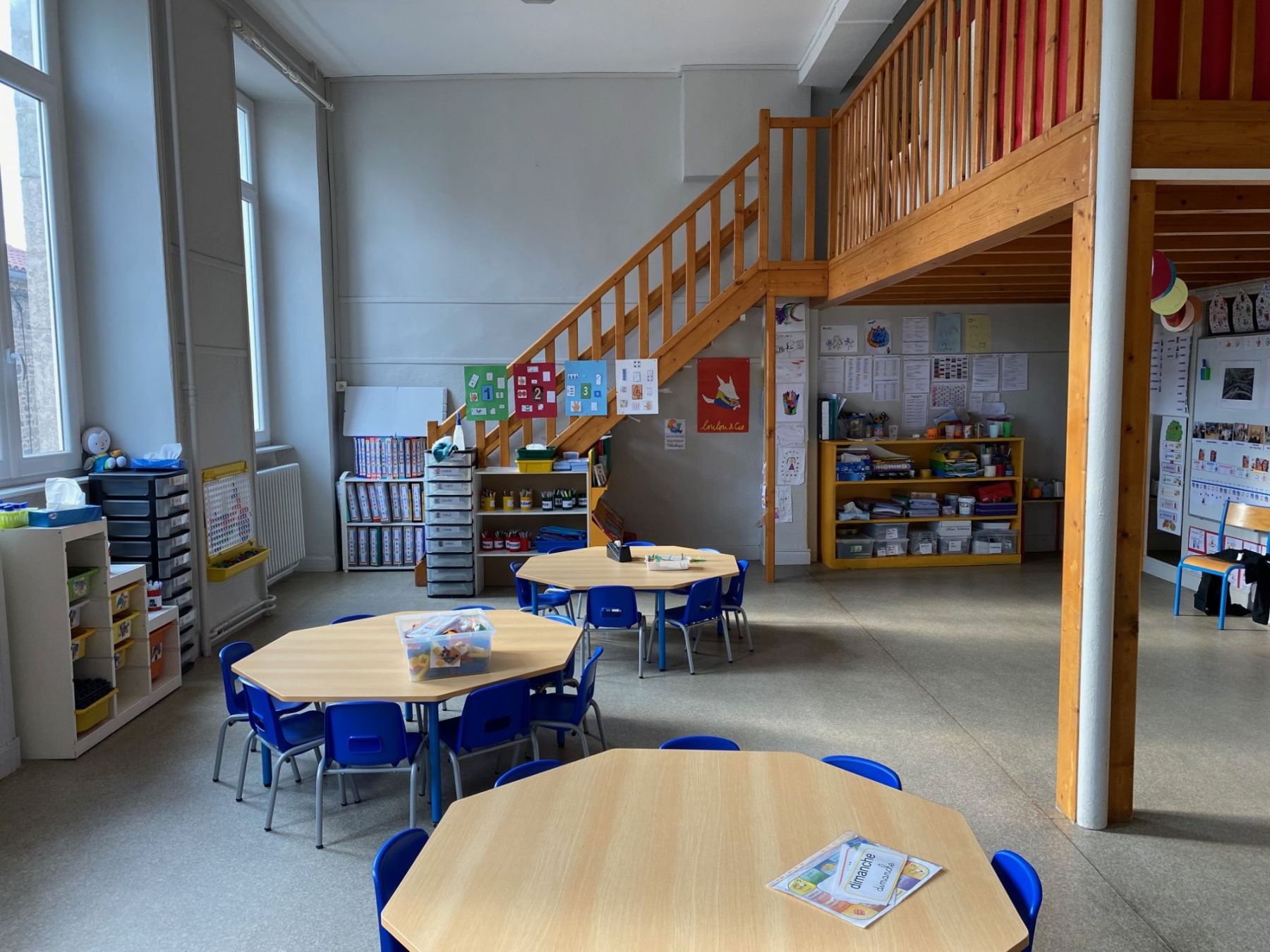 salle de classe maternelle